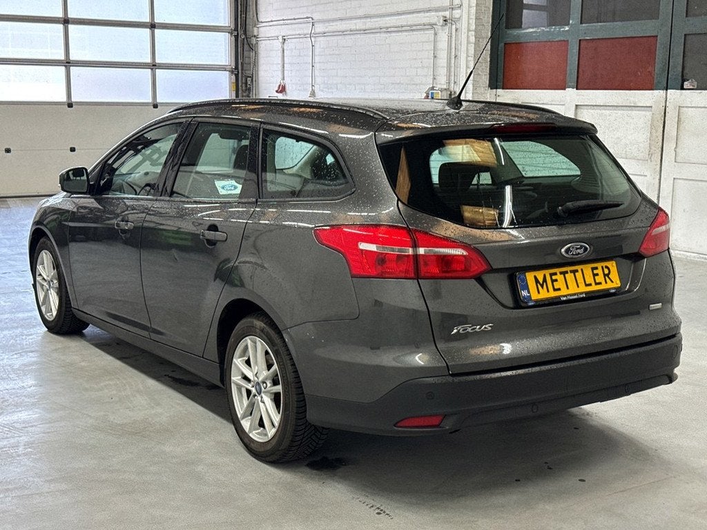 Ford Focus Wagon 1.0 Trend Ti-VCT EcoBoost | Cruise control, Auto's, Electronic Stability Program (ESP), 101 pk, Gebruikt, Euro 6