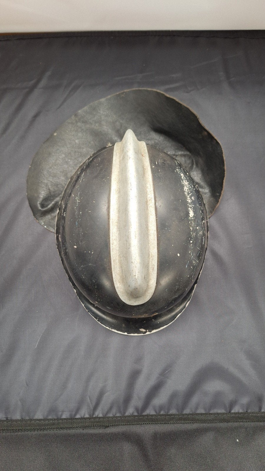 Vintage Brandweerhelm - Zwart met Zilveren Kam, Niet van toepassing, Overige soorten, Ophalen of Verzenden, Onbekend