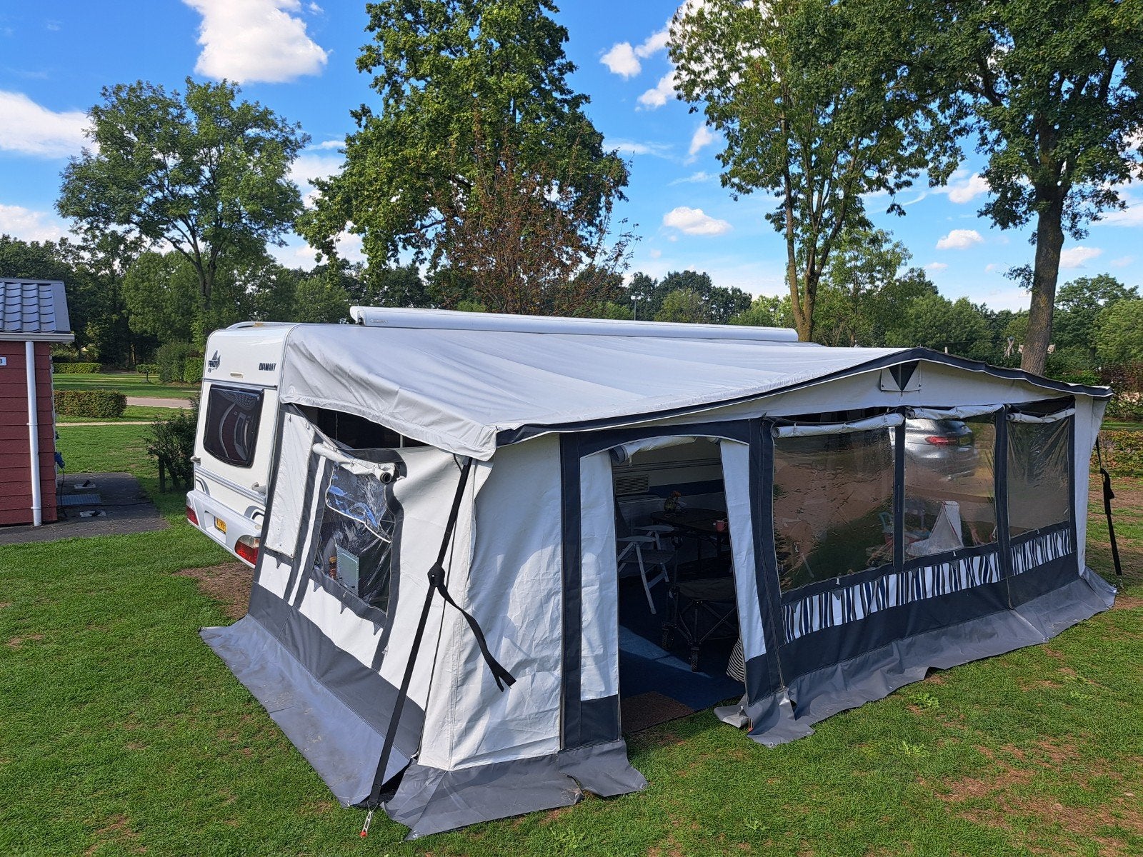 Foto 9 van Fendt Diamant 700 Caravan met DWT voortent