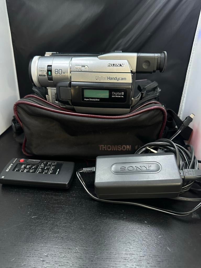 Sony Digital 8 Handycam DCR-TRV210E PAL - Zo goed als nieuw, Audio, Tv en Foto, Videocamera's Analoog, B, S, Overige soorten, Ophalen of Verzenden