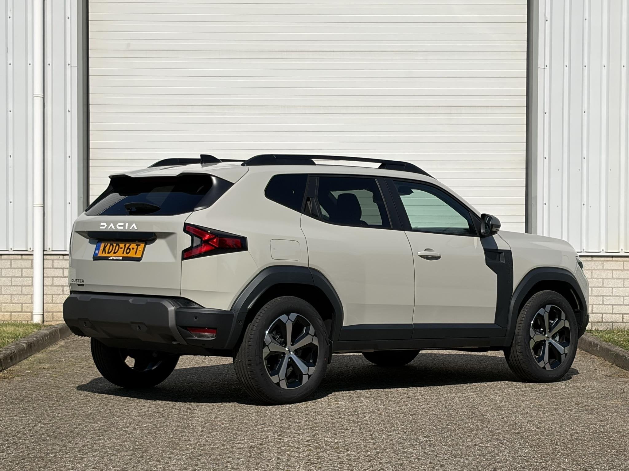 Dacia Duster 1.8 hybrid 155 Limited Edition / Rondom Camera, Stof, 1789 cc, 4 cilinders, Duster