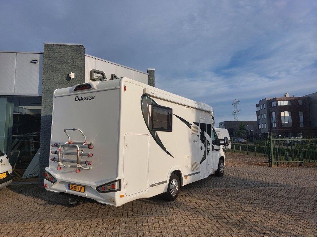 Chausson Welcome 758 XLB, Caravans en Kamperen, Koelkast, Standaard zit, Fiat, Luifel