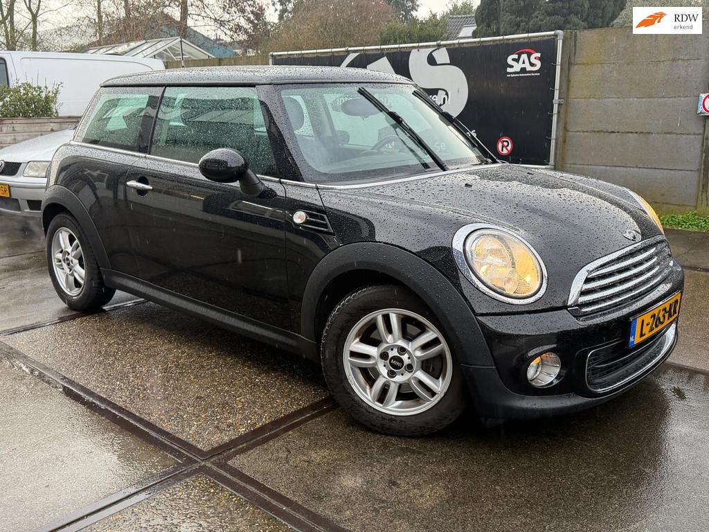 Mini Mini 1.6 One Salt, Voorwielaandrijving, Euro 5, Elektrische ramen, 4 stoelen