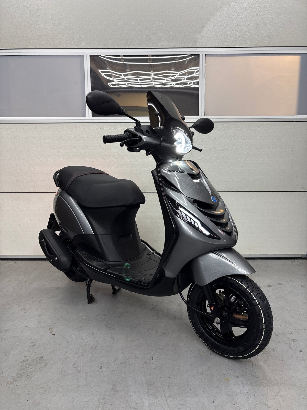 Piaggio Zip IGET | Nieuwstaat | 7.000 KM | LED | Angel Eye |, Ophalen, ., Maximaal 45 km/u, Zip