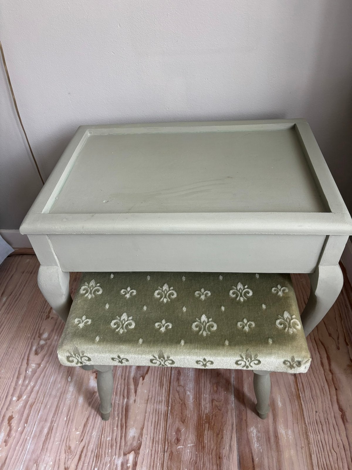 Franse vintage kleptafel met krukje, Ophalen