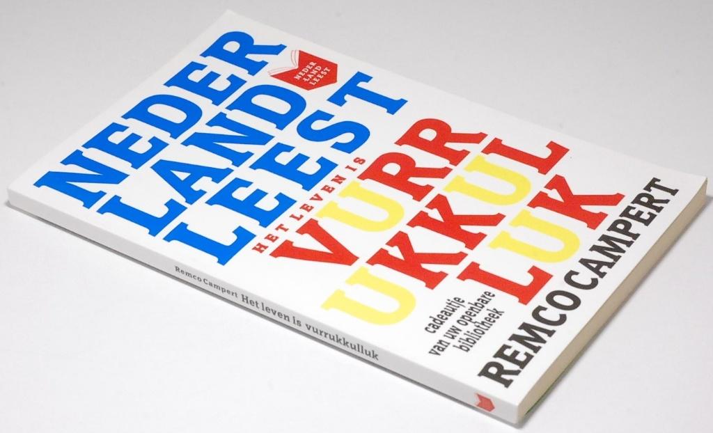 Het leven is vurrukkulluk - Remco Campert (2011), Boeken, Verzenden, Zo goed als nieuw, Nederland