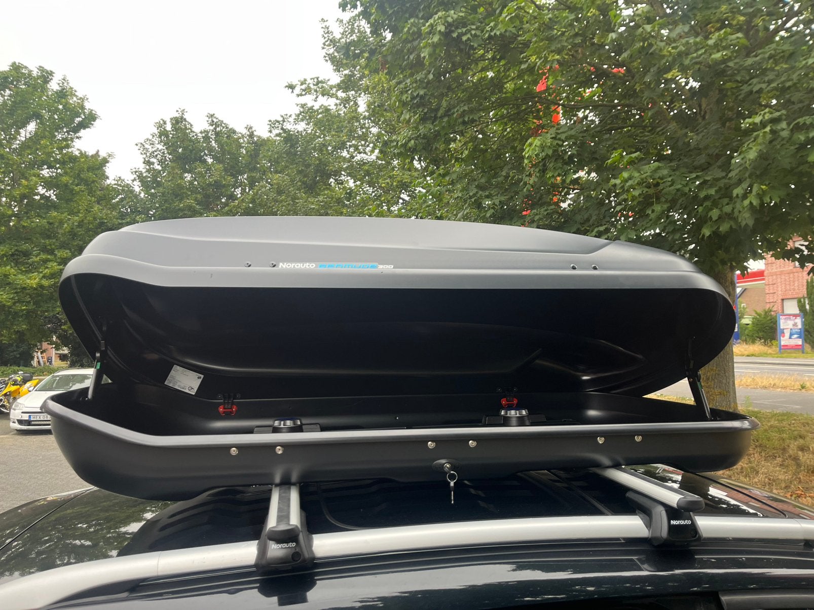 Dakkoffer Dachbox incl dakdragers te huur, Ophalen, Nieuw