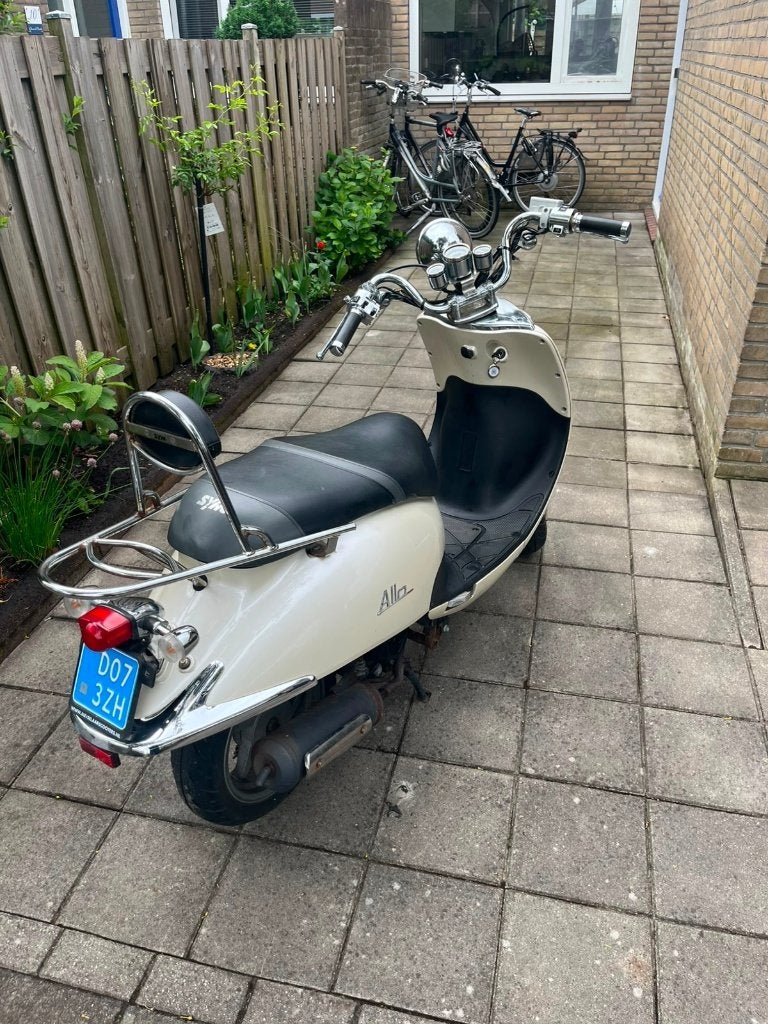 WITTE SYM  SCOTER 50CC ALLO, Ophalen of Verzenden, Benzine, Allo