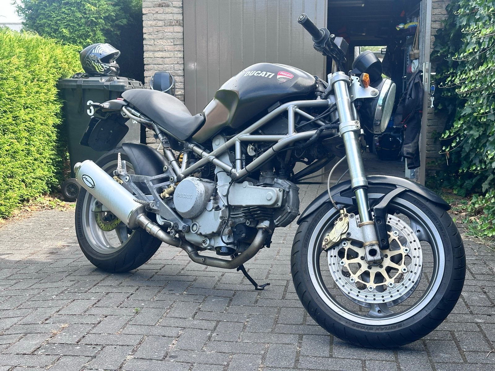 Ducati Monster 620i.e  - Dark - 33k km, Motoren, Motoren | Ducati, Particulier, Naked bike, meer dan 35 kW, 2 cilinders, Motorrijbewijs A