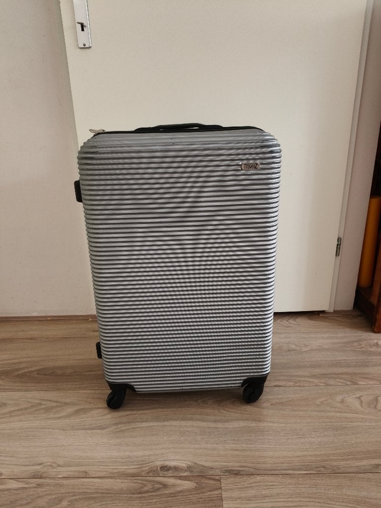 Travelz koffer - grijs gestreept - 4 wielen, Ophalen, Wieltjes, Gebruikt, Hard kunststof