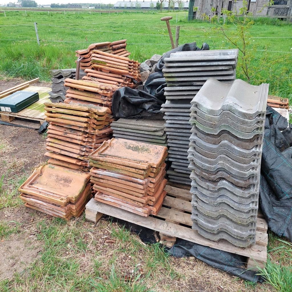 Gratis! Diverse gebruikte dakpannen., Ophalen