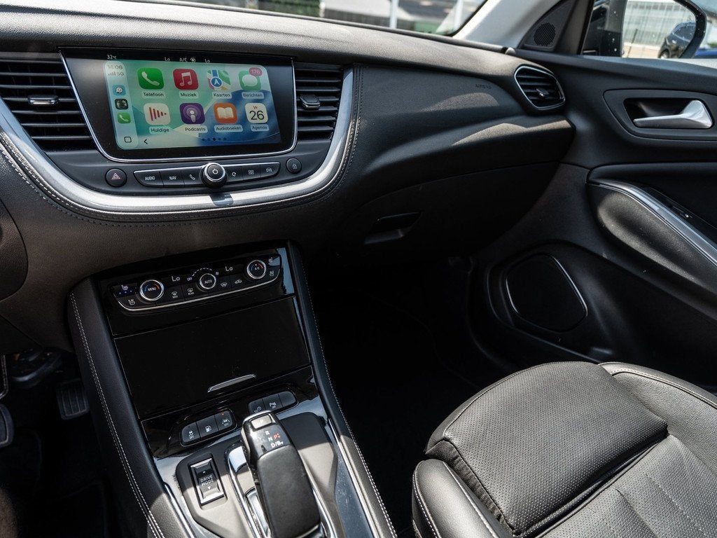 Opel Grandland 1.6 Turbo Plug-In Hybrid 4x4 Ultimate | Surro, Auto's, Opel, Grandland, Gebruikt, 4 cilinders, Zwart