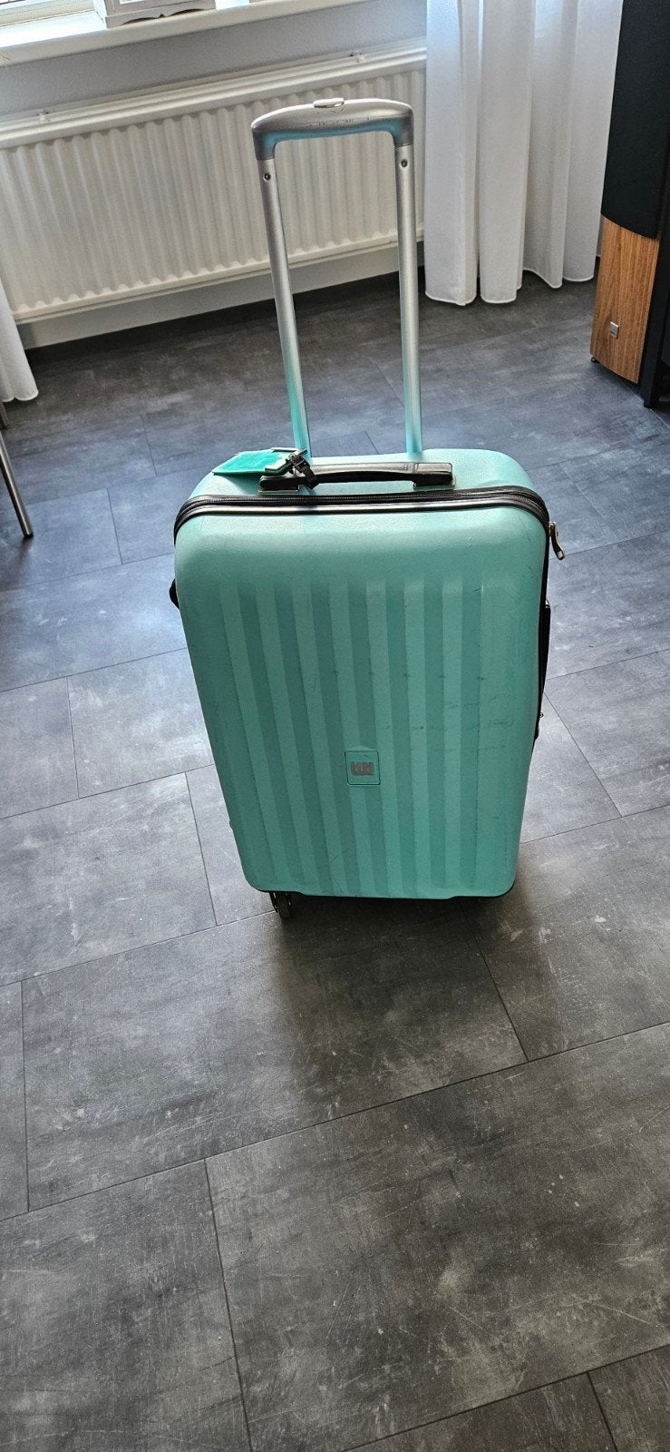 turquoise koffer met wieltjes en uitschuifbare handgr, Sieraden, Tassen en Uiterlijk, Ophalen, Gebruikt, 50 tot 60 cm, Hard kunststof