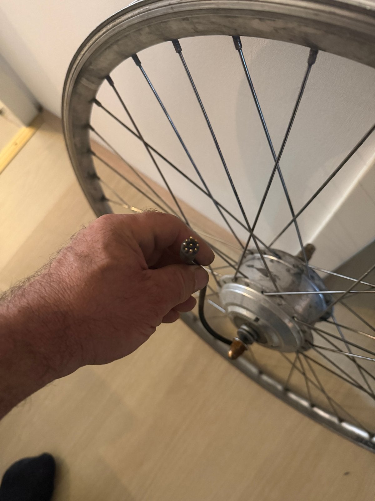 Stella voorwiel met motor 9-pins - Goede staat, Ophalen, Gebruikt, Elektrische fiets, Wiel