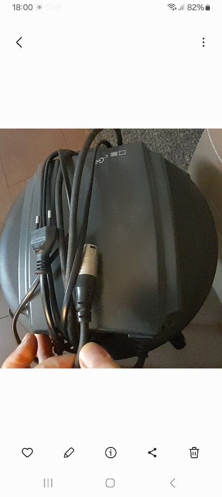 Scootmobiel acculader 24V 8Ah, Ophalen of Verzenden, Gebruikt