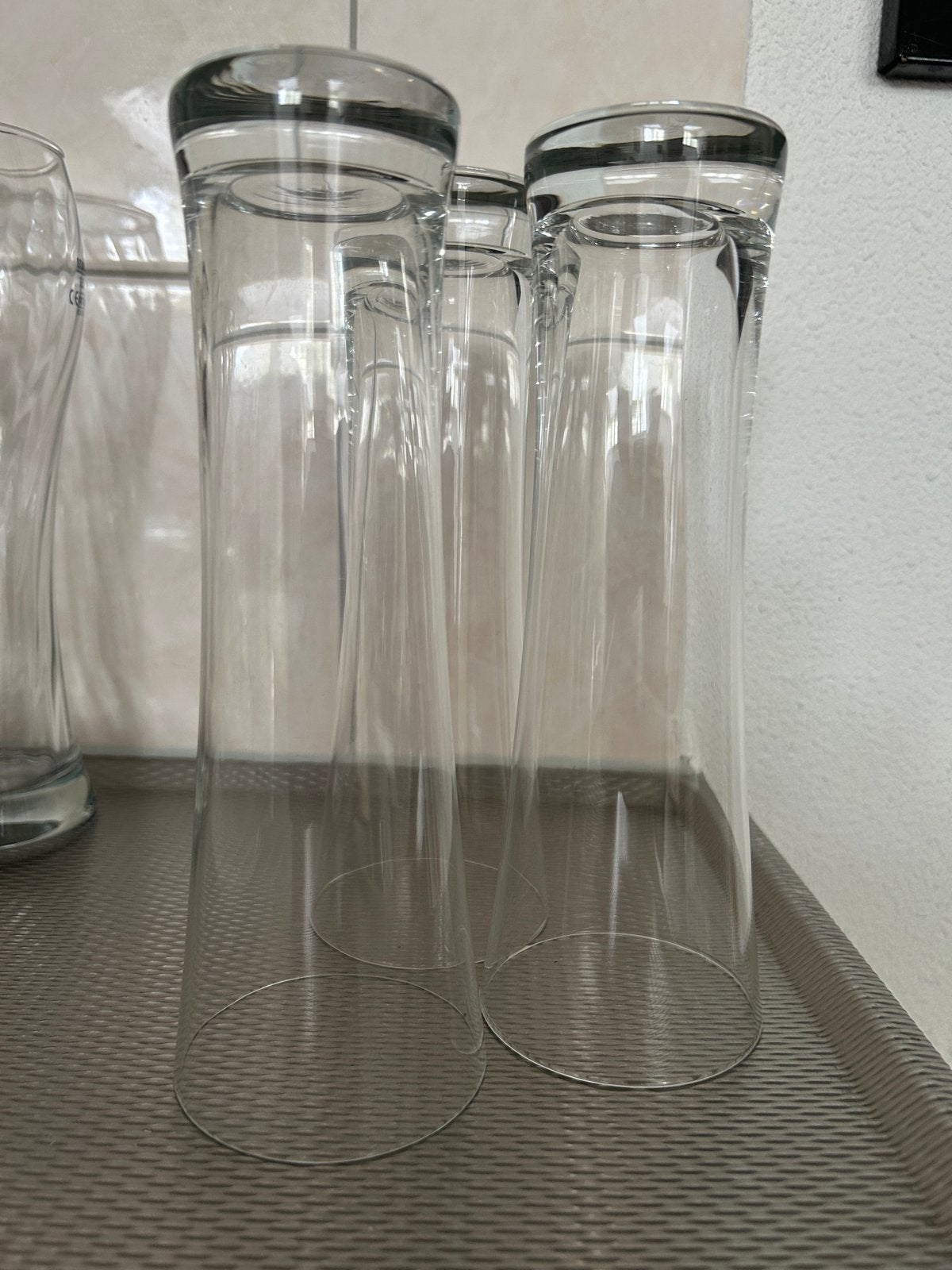 Diverse glazen: waterglazen en bierglazen, Overige typen, Ophalen, Zo goed als nieuw, Glas