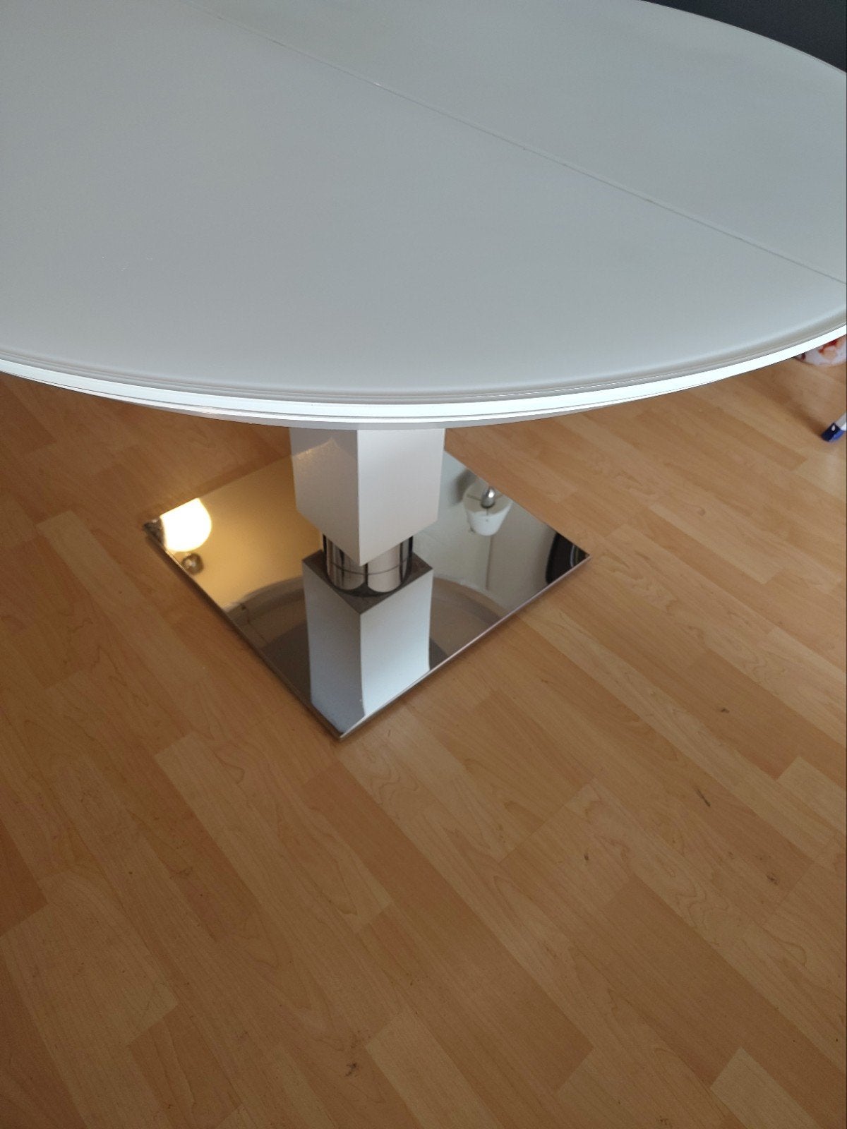 Foto 3 van Uitschuifbare eettafel wit glas - Die Collection