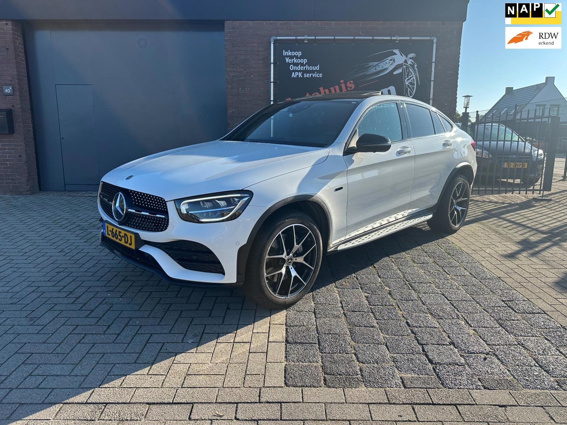 Mercedes-Benz GLC-klasse Coupé 300de 4MATIC Premium Plus, Auto's, Mercedes-Benz, Dealer onderhouden, Gebruikt, 2000 kg, Leder en Stof