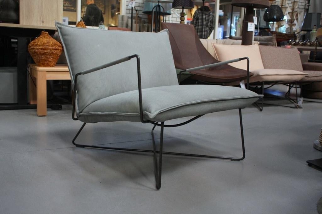 Fauteuil EARL Jess Design metaal leer Aurula lichtblauw, Huis en Inrichting, Fauteuils, Ophalen, 75 tot 100 cm, Zo goed als nieuw