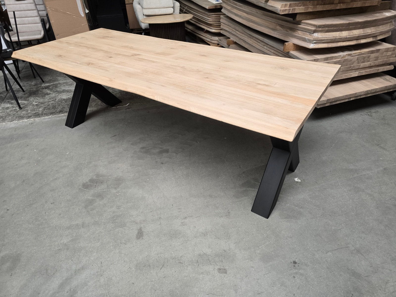 Eiken boomstam tafel 240x100 €444,-, Ophalen, Eikenhout, 50 tot 100 cm, Vijf personen of meer
