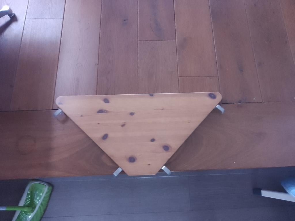 Lifetime bedbureau plankje - handig en compact, Ophalen, Gebruikt