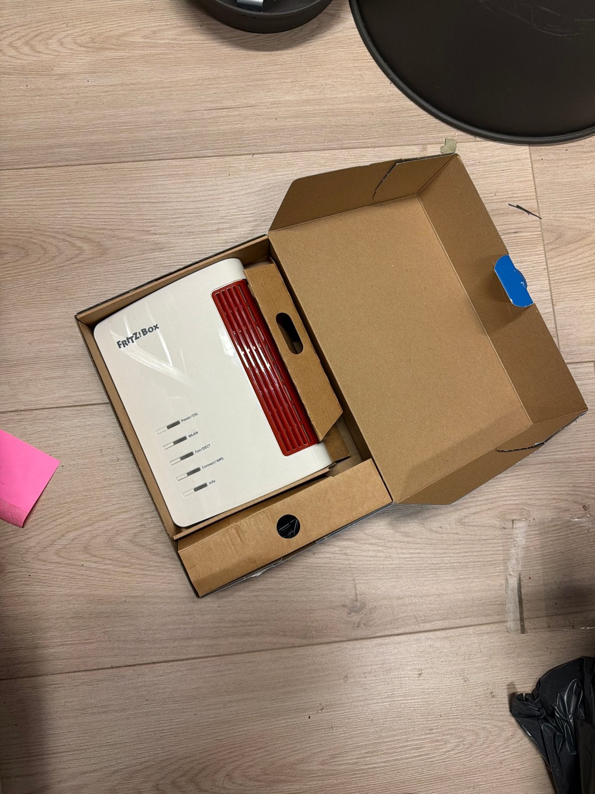 Fritz!Box Router 7530 met kabels, Computers en Software, Routers en Modems, Ophalen of Verzenden, Zo goed als nieuw, Router met modem