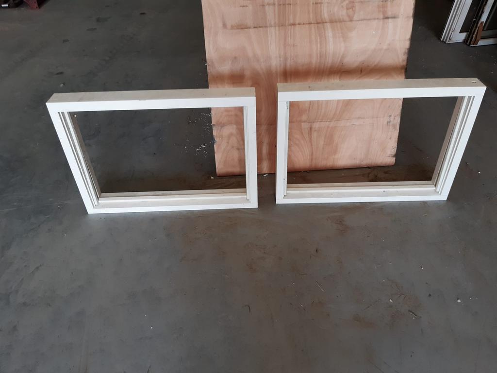 Nieuw Hardhouten kozijn 104*74, Ophalen, 1 tot 2 meter, Minder dan 3 meter, W