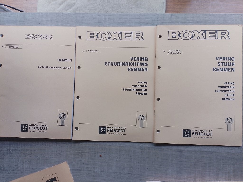 Peugeot boxer dealer werkplaatsboeken Onderstel - rem stuur, Ophalen of Verzenden, Gelezen, Peugeot