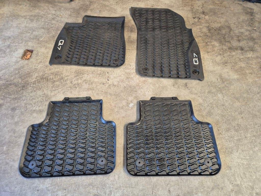 Rubber mattenset Audi Q7, Ophalen of Verzenden, Zo goed als nieuw