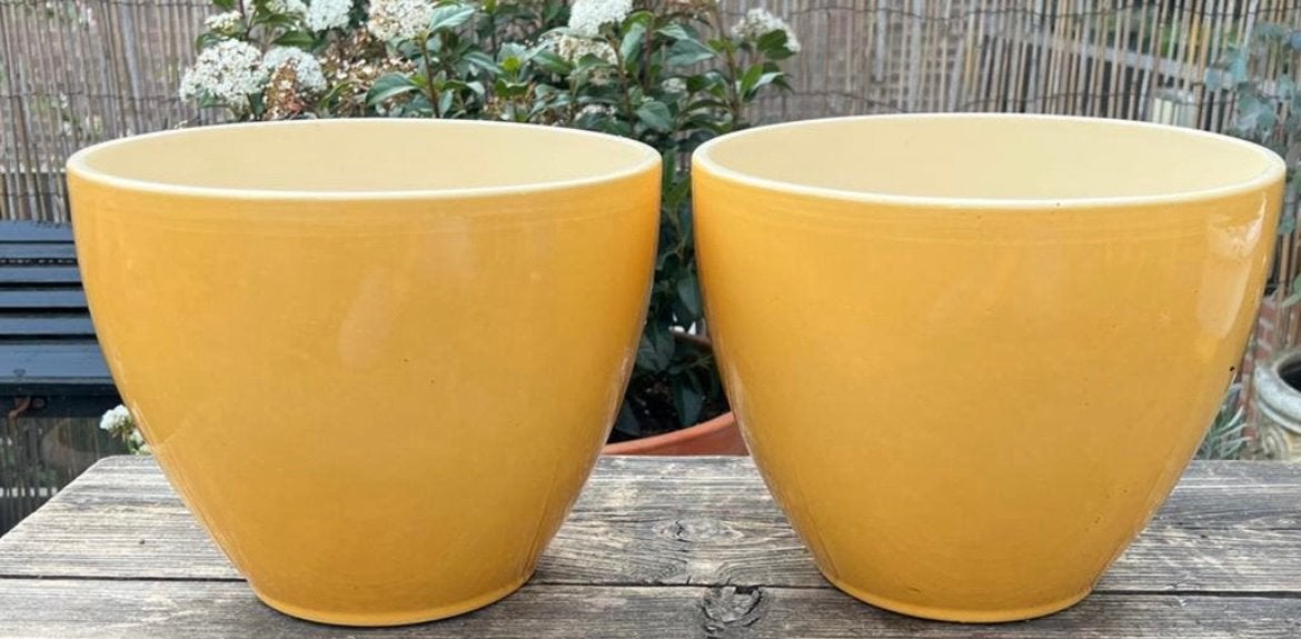 2 oker plantenpotten, Ophalen, Rond, Zo goed als nieuw, Aardewerk