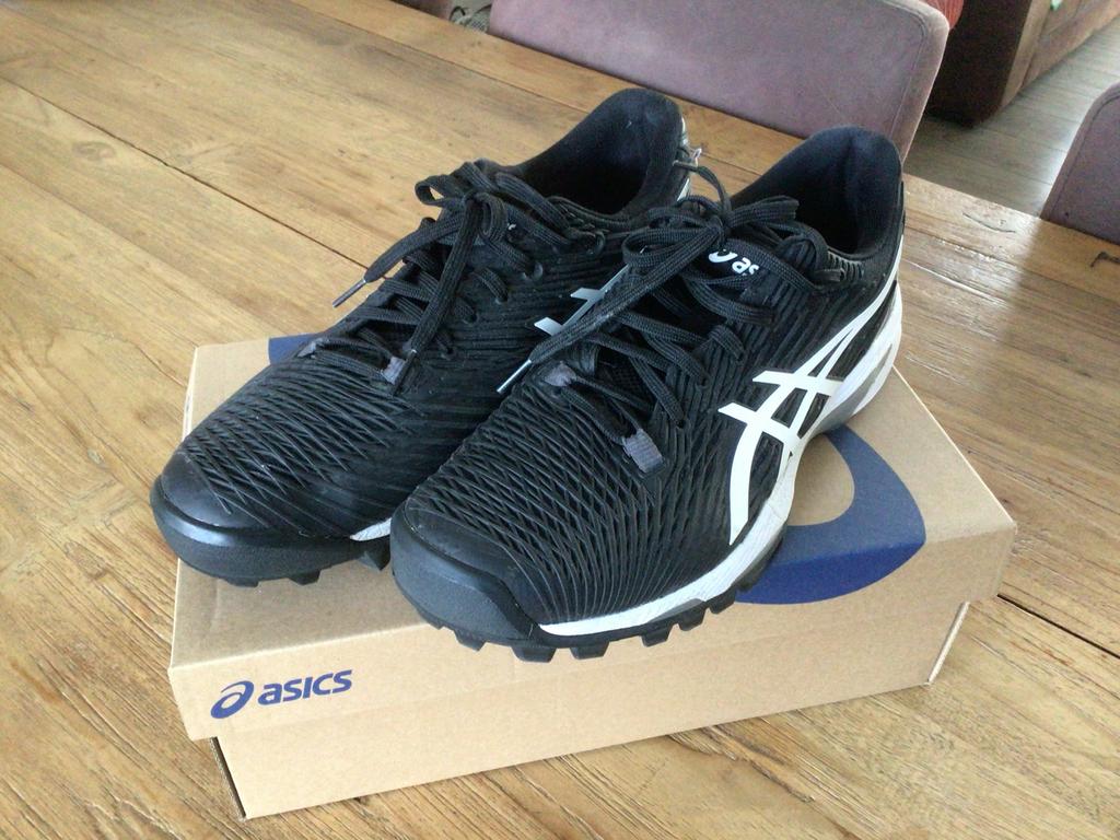 ASICS Field Speed FF Hockeyschoenen - Maat 43.5, Ophalen of Verzenden, Zo goed als nieuw, Schoenen
