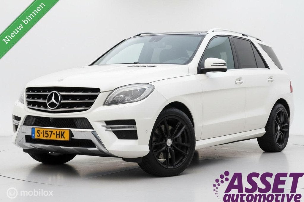 Mercedes ML500 V8 AMG | panoramadak | 360-camera | trekhaak, Auto's, Mercedes-Benz, Bedrijf, Te koop, M-Klasse, 360° camera, 4x4