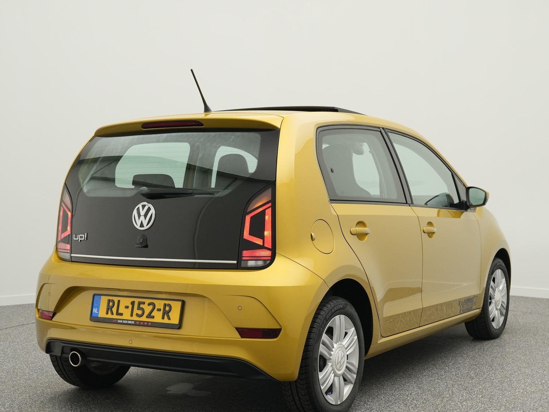 Volkswagen Up! 1.0 TSI 90 PK 55 Edition BMT high up! | Panor, Voorwielaandrijving, Stof, Gebruikt, 4 stoelen