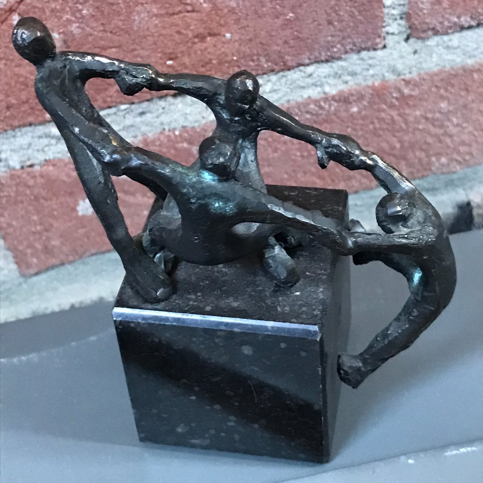 Corry Ammerlaan verbronsd sculptuur “Verbondenheid”, Ophalen of Verzenden