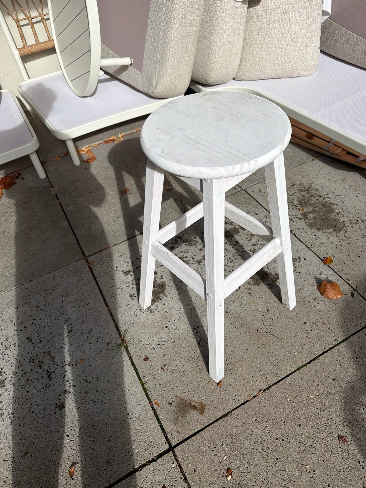 Witte hoge houten kruk 70 cm, 1 kruk, Ophalen, Gebruikt, 60 tot 90 cm