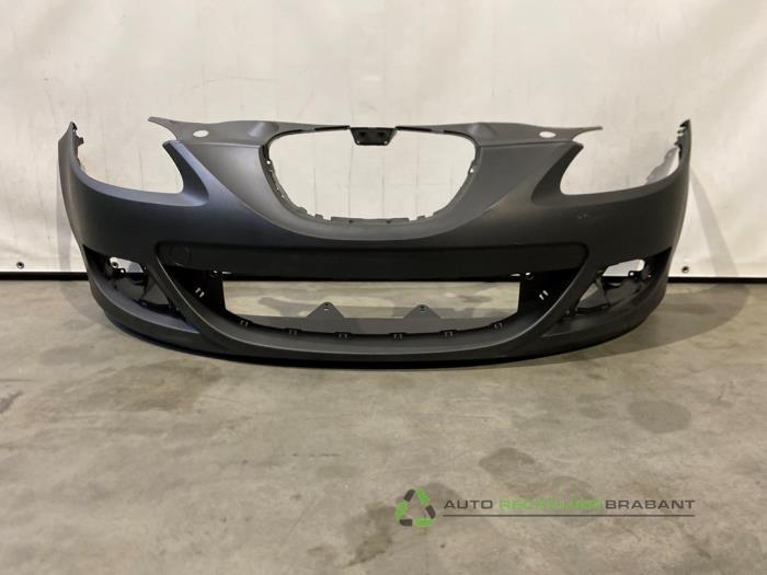 Voorbumper van een Seat Leon, Auto-onderdelen, Gebruikt, -, -, Ophalen of Verzenden