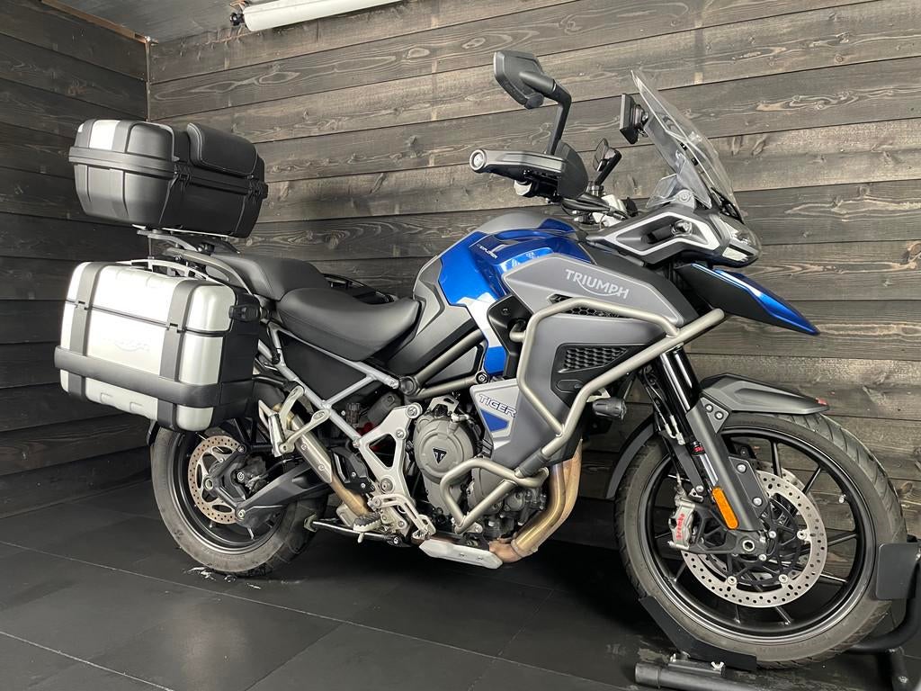 Triumph TIGER 1200 GT EXPLORER LUCERNE BLUE (bj 2023), Motoren, Motoren | Triumph, 1160 cc, Bedrijf, Meer dan 35 kW, Toermotor