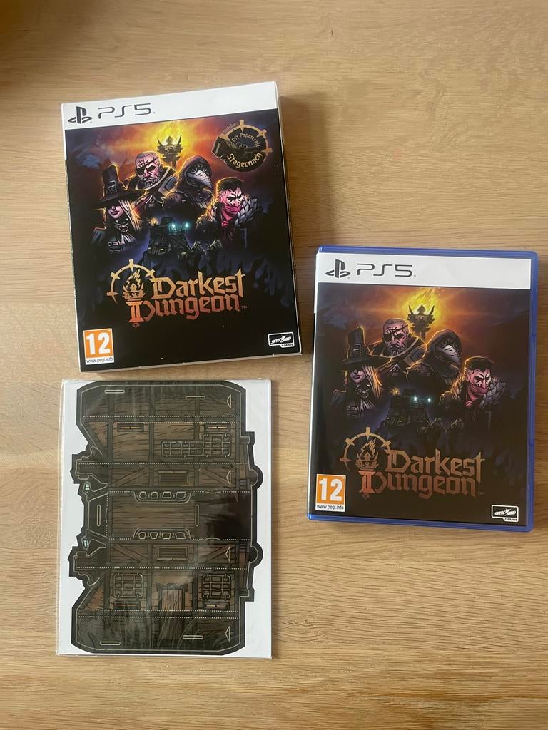 Darkest Dungeon 2 PS5 -  met extra's, Ophalen of Verzenden, Zo goed als nieuw