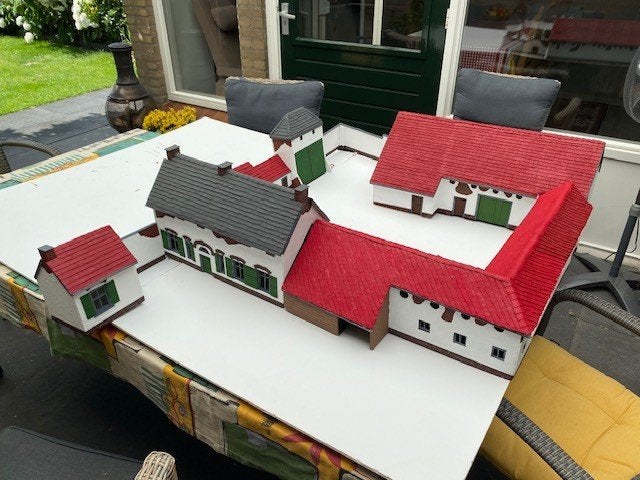 Slag bij Waterloo gebouwen, Ophalen, Nieuw, 1:32 tot 1:50