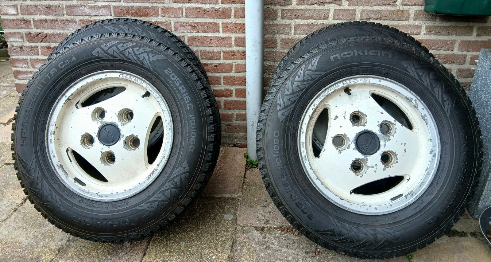 Nokian Hakkapeliitta C3 banden 4x op Range Rover velgen, Ophalen, Gebruikt