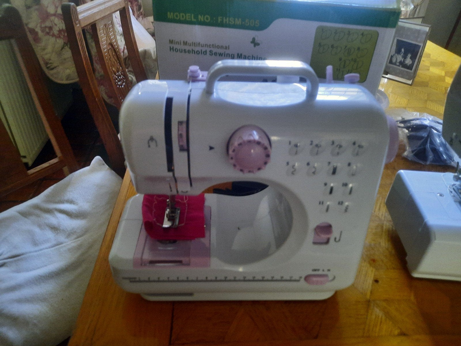 2 stuks naaimachine. Werken perfect. Incl voetpedaal., Ophalen, Gebruikt, Naaimachine, Overige merken