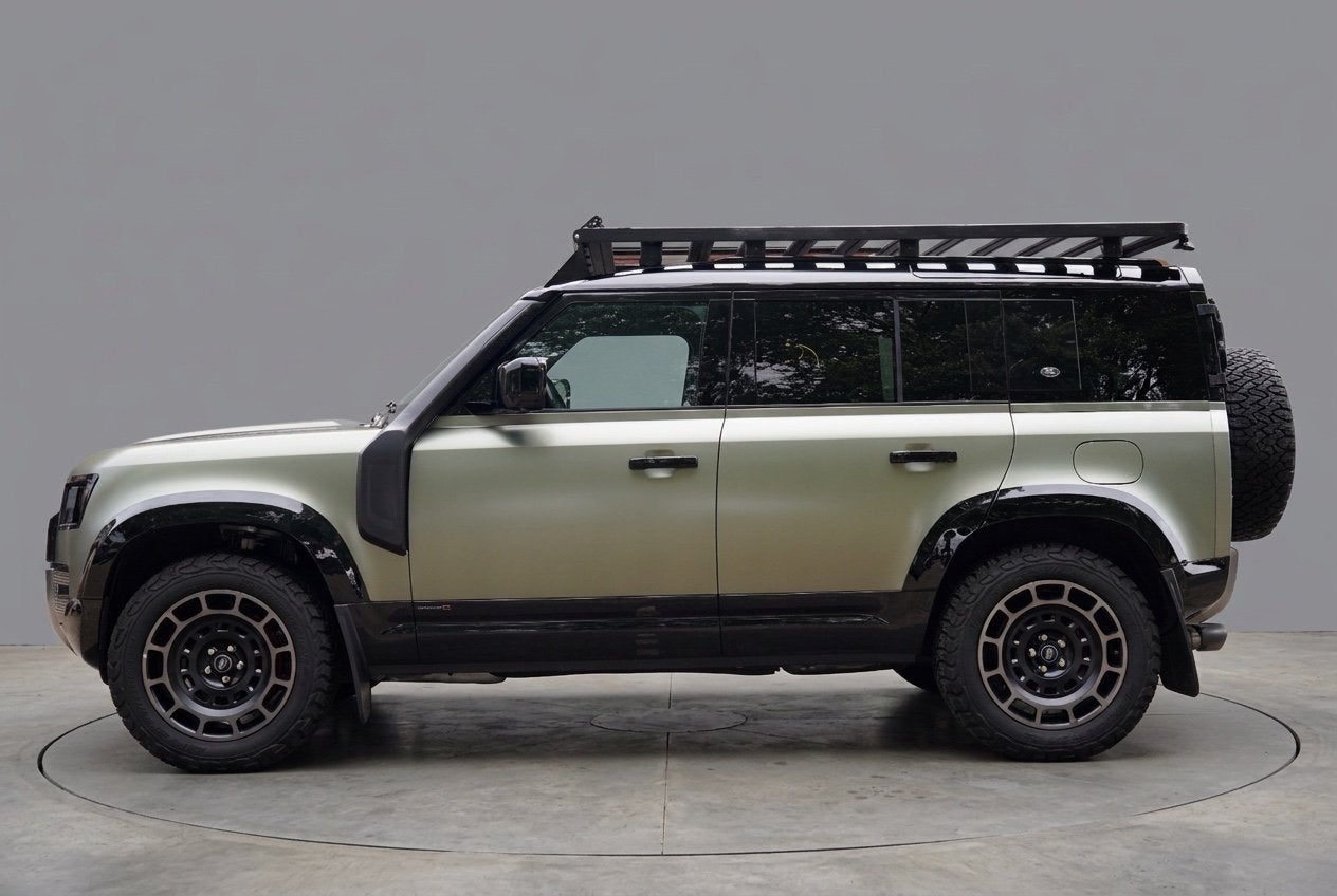 Land Rover Defender 110 2.0 P400e 110 X / Incl BTW / Matt PP, Automaat, Gebruikt, 3000 kg, Vierwielaandrijving