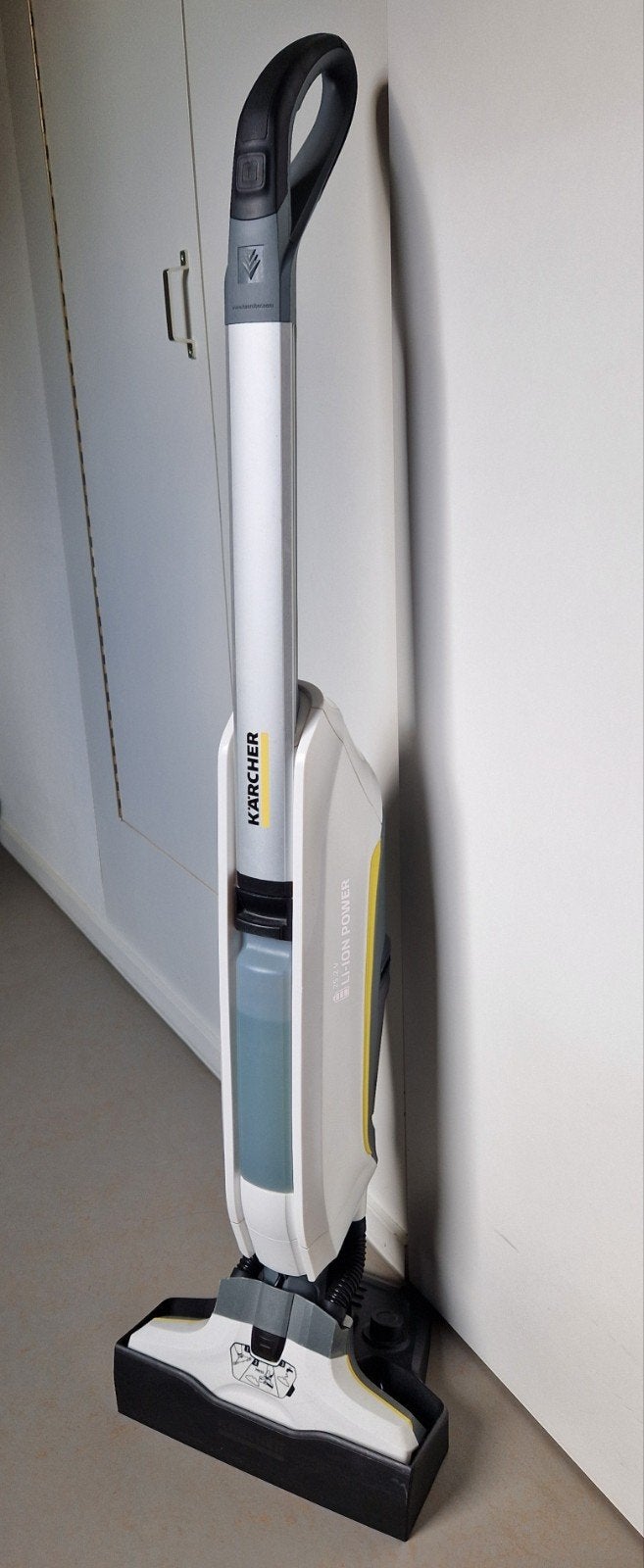 Karcher snoerloze waterstofzuiger / dweilapparaat, Ophalen