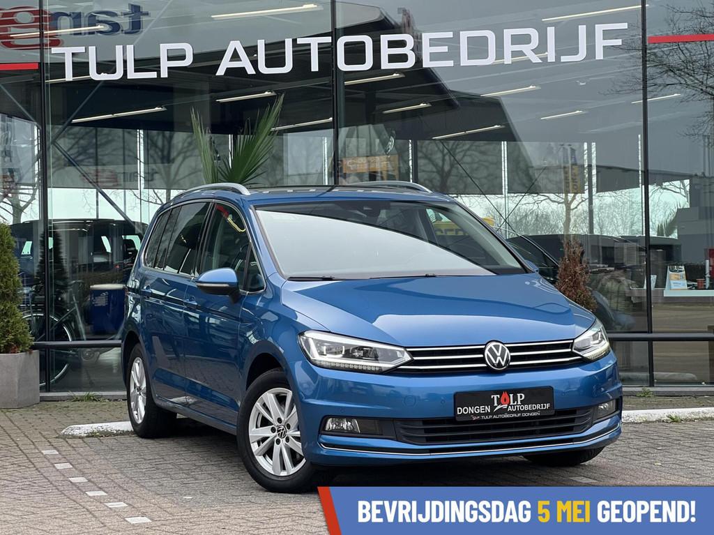 Volkswagen Touran 1.5 TSI Highline 7p Automaat Dak Leder Lux, 15 km/l, Zwart, 4 cilinders, 150 pk
