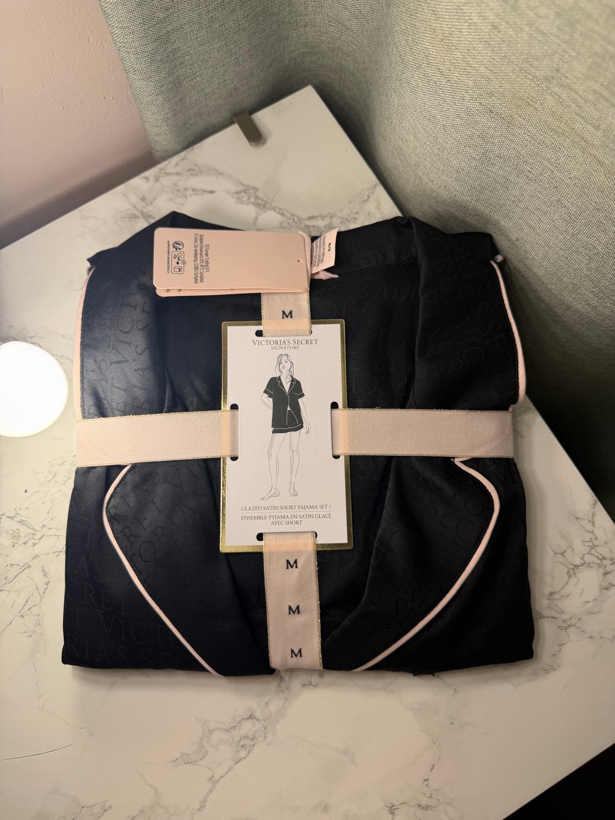 Victoria's Secret Satijnen Pyjama Set Maat M Nieuw, Ophalen of Verzenden, Nieuw, Maat 38/40 (M)