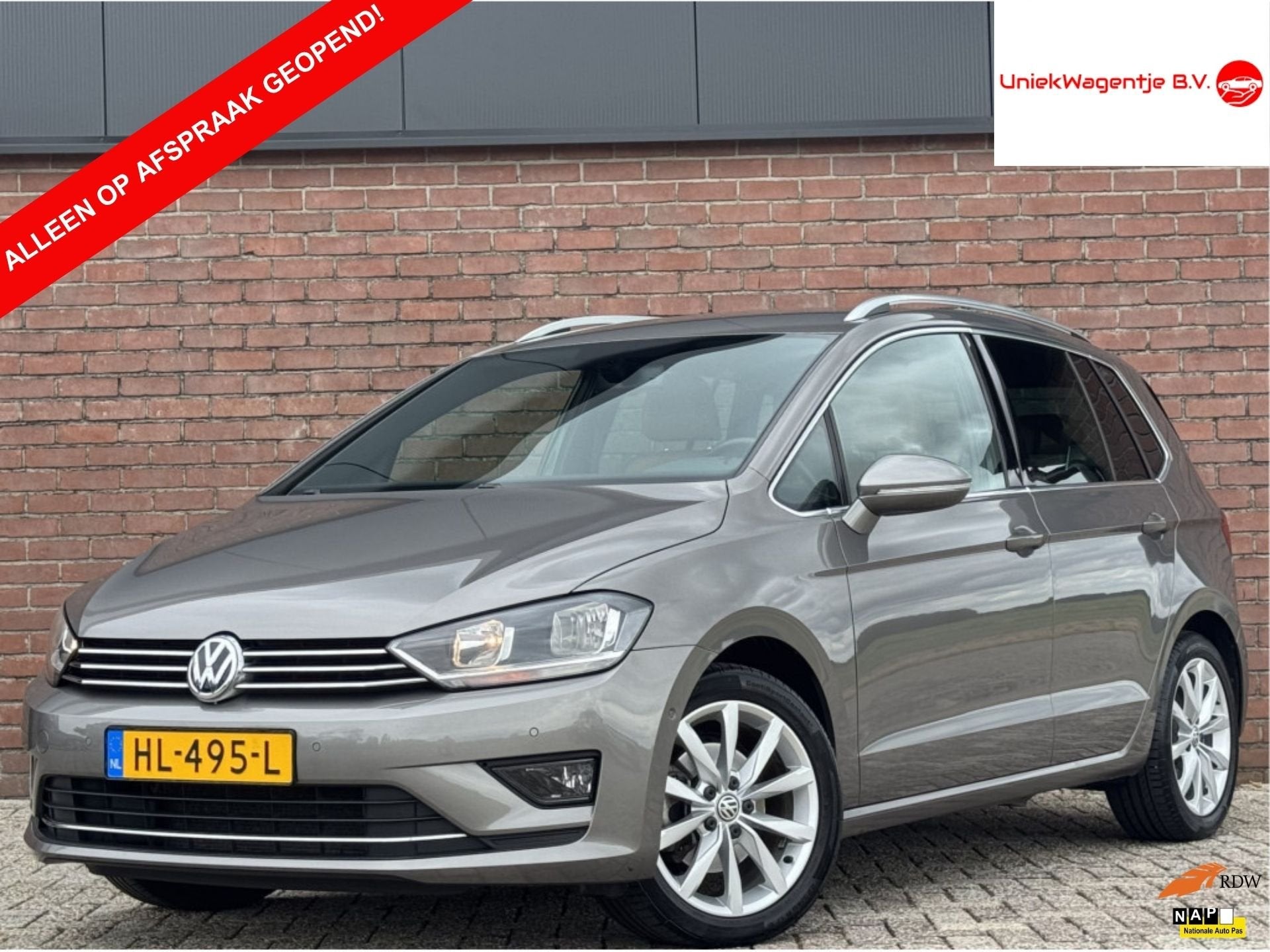 Volkswagen Golf SportsVan