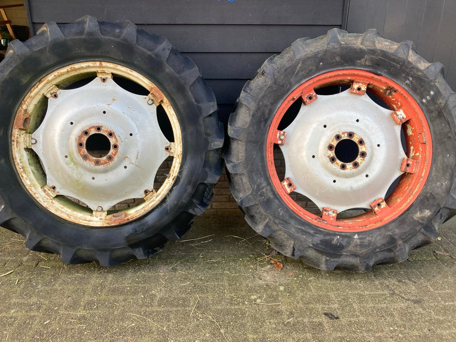 Trekkerbanden 14.9 R38 op velg, kleine ZF-steek, Zakelijke goederen, Agrarisch | Onderdelen | Banden, Velgen en Assen, Ophalen