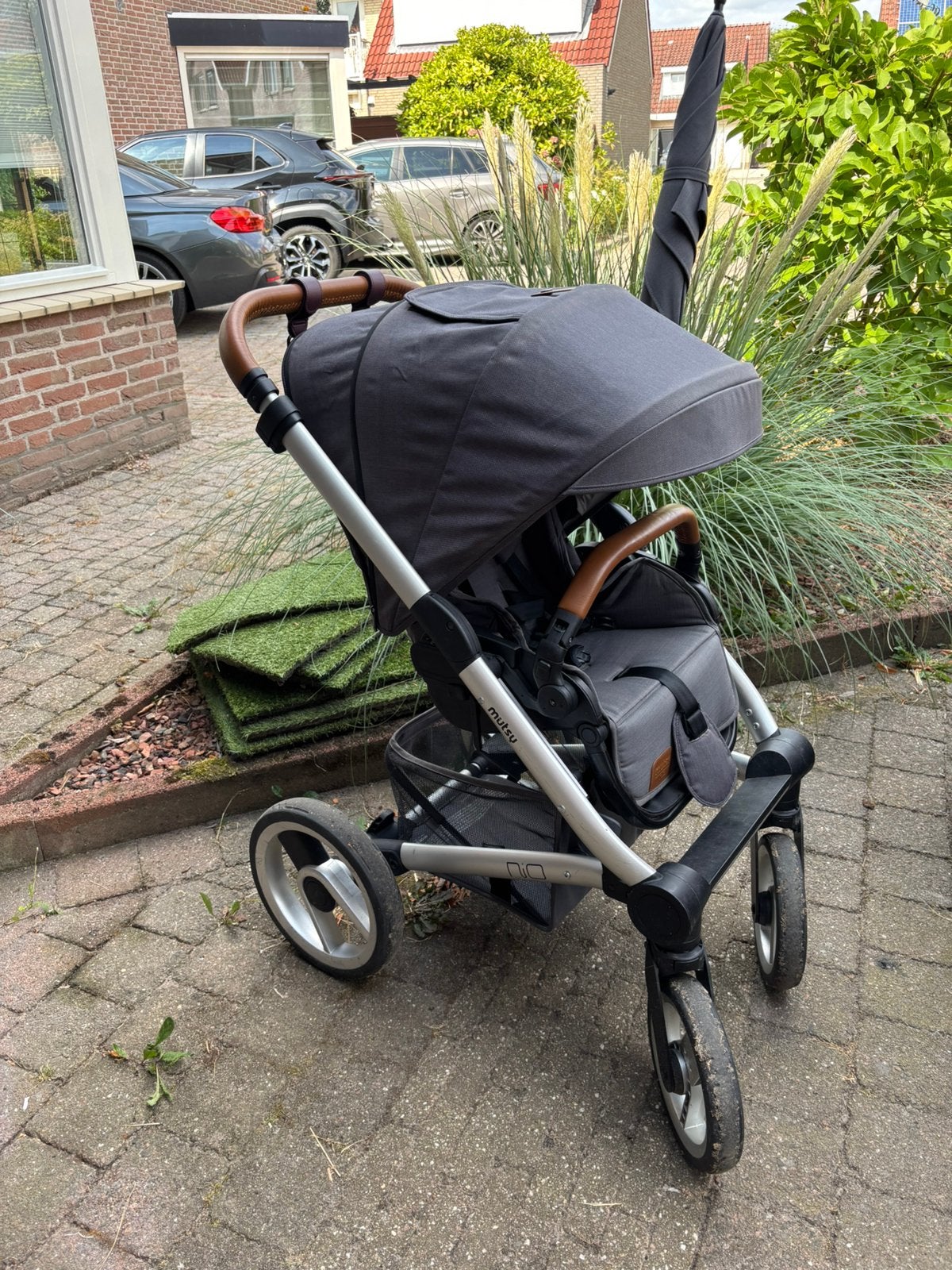 All-in-One Mutsy Nio, Ophalen, Zo goed als nieuw, Overige merken, Regenhoes