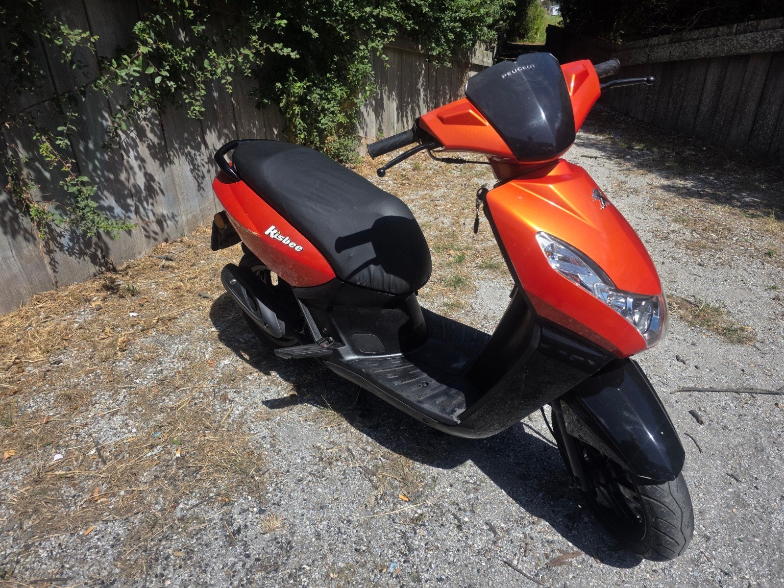 Peugeot kisbee rs, Fietsen en Brommers, Scooters | Peugeot, Ophalen, Gebruikt, Overige modellen, Benzine