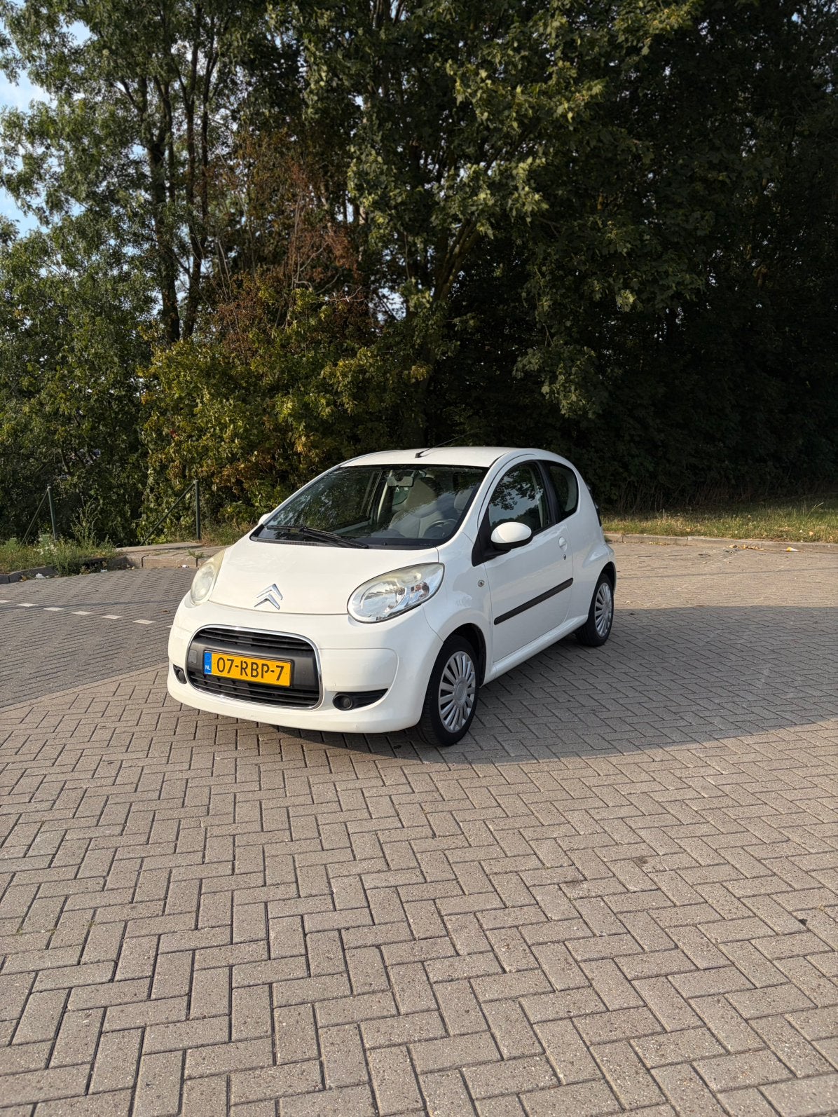Citroën C1 1.0 3-DRS 2011 Wit, Ophalen, Voor, Citroën, Spatbord